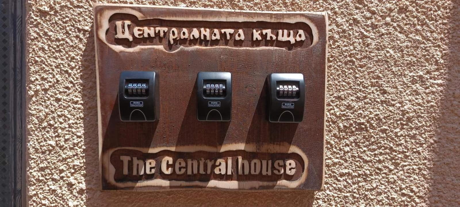 The Central House 3 Burgas Exterior photo